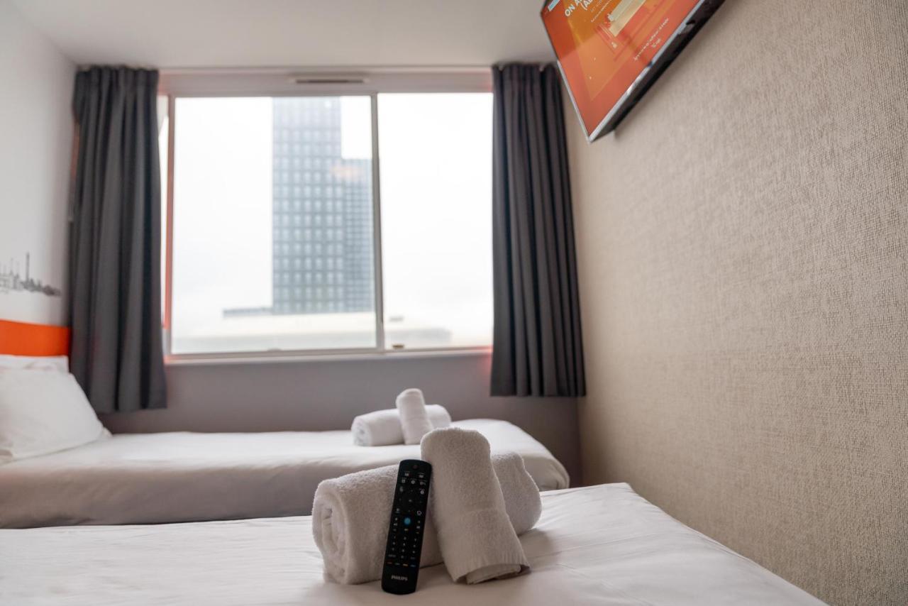 Easyhotel Hotel 2*