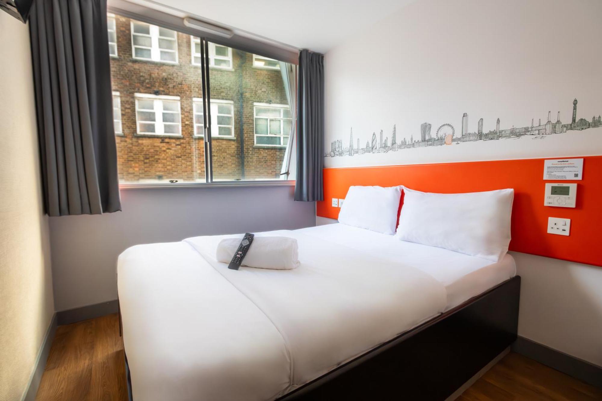 Easyhotel