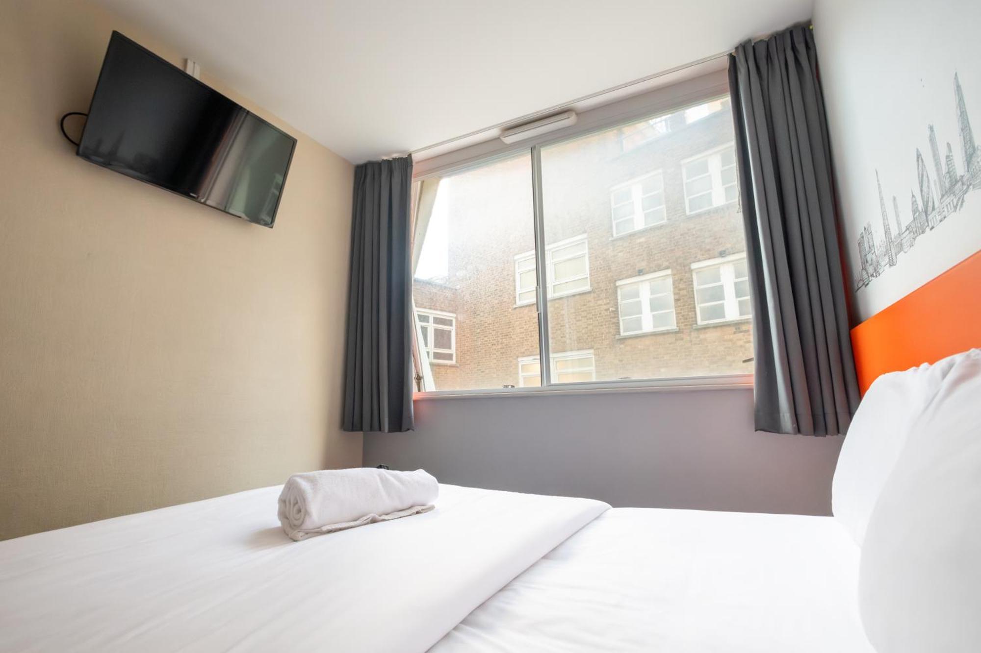 Hotel Easyhotel