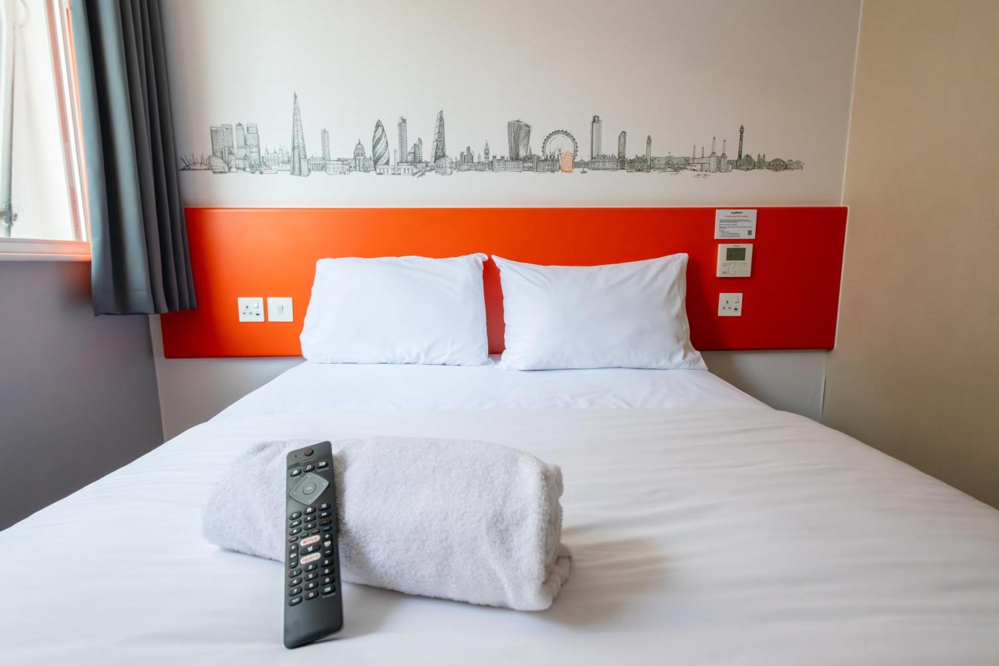Easyhotel Hotel