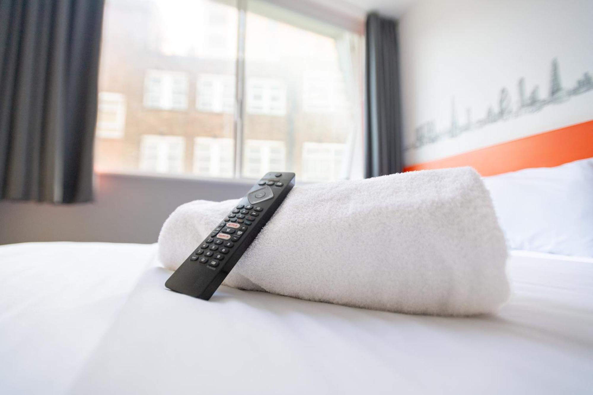 Easyhotel