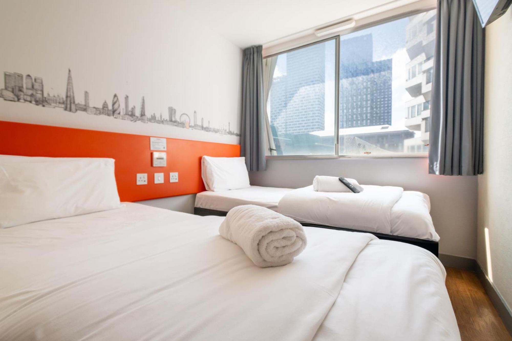 Easyhotel