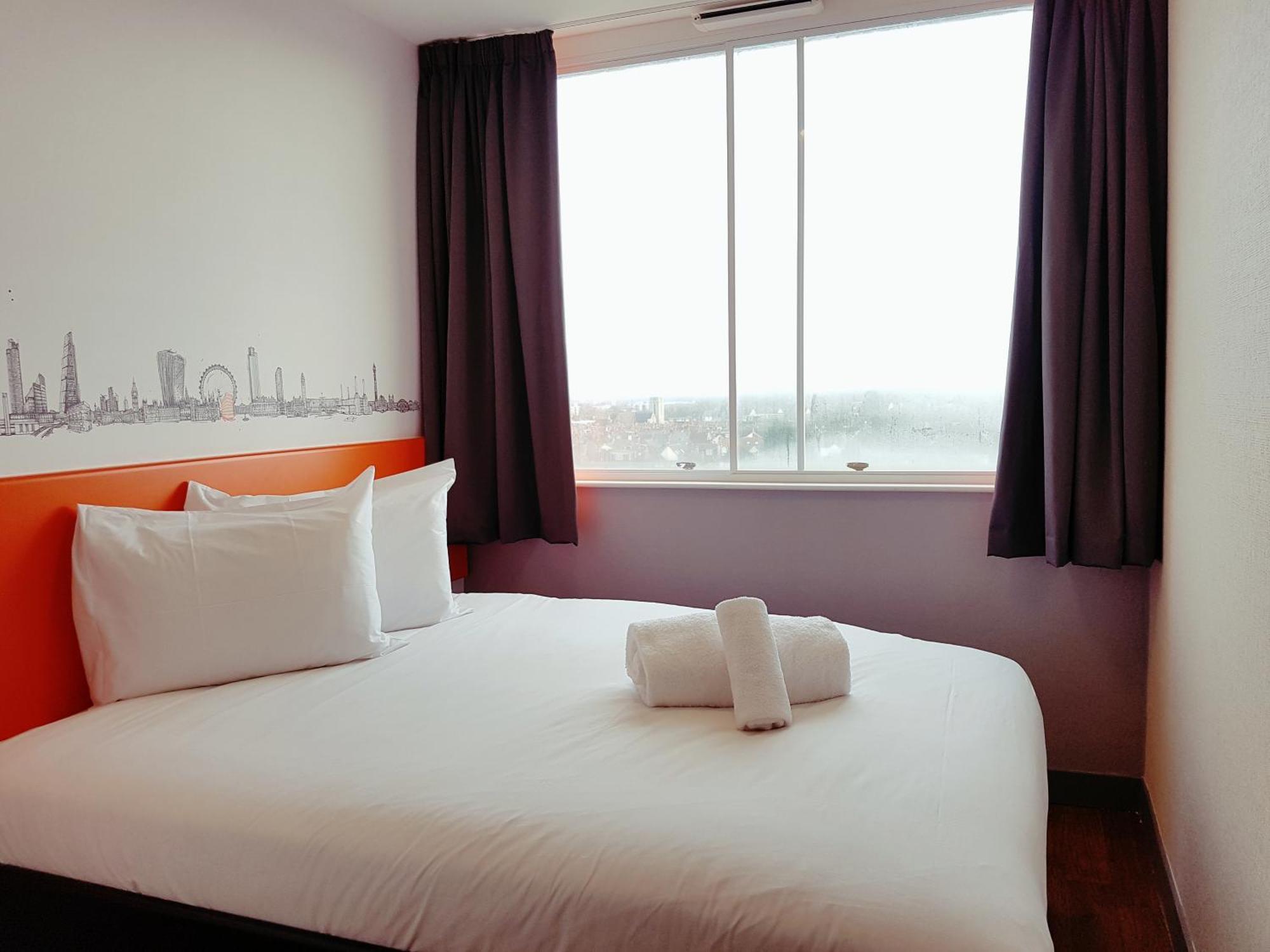 Easyhotel Hotel